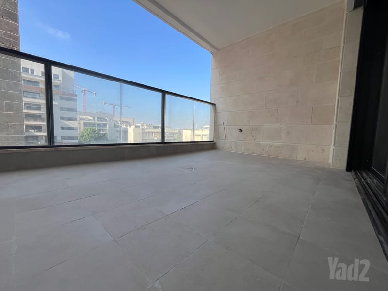 Фото с Yad2 – 5 Комнаты • 8,300 ₪, הגדוד העברי, Кирьят Вейцман, Раанана (1)