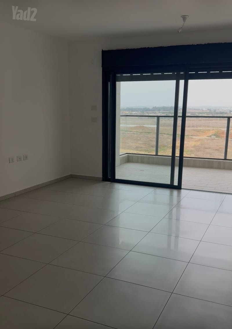 תמונה מיד2 – 5 חדרים • 6,500 ₪, דרך ארץ 18, עיר היין, אשקלון (1)