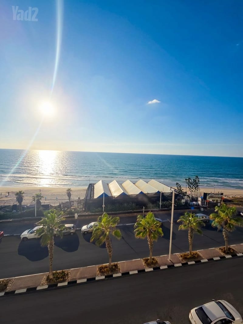Photo from Yad2 – 3 Rooms • ₪10,500, דרך בן גוריון, Bat Yam (1)