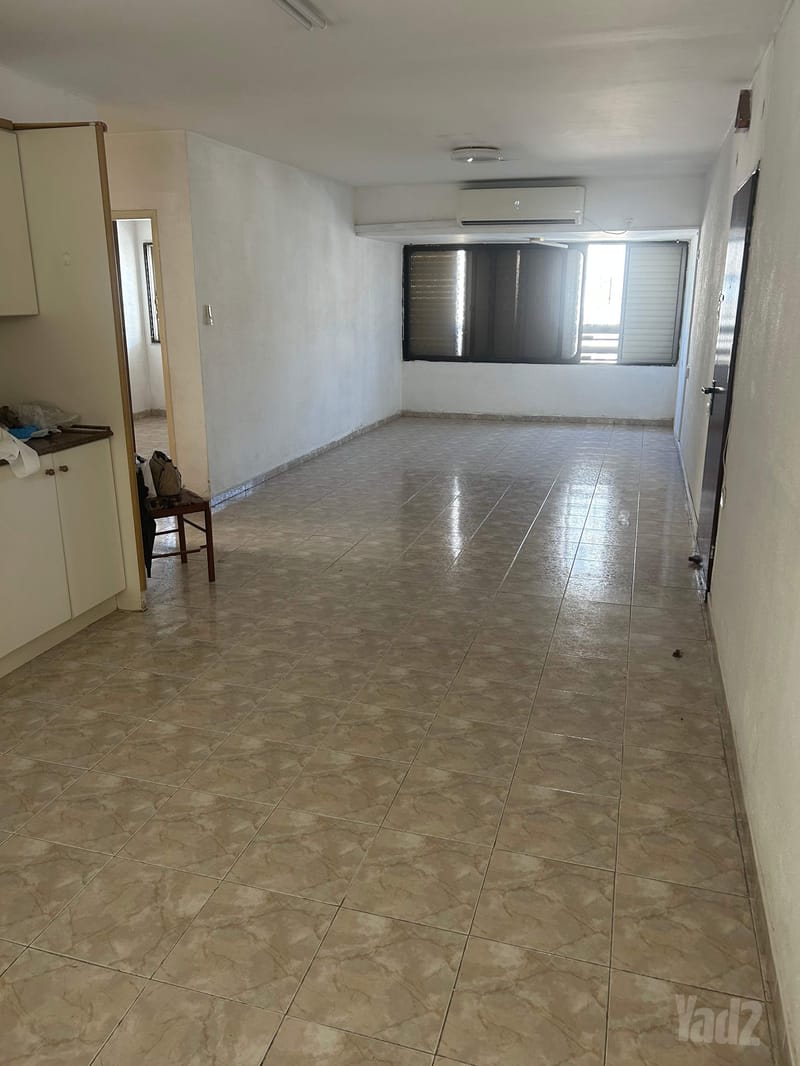 תמונה מיד2 – 3 חדרים • 5,400 ₪, דרך משה דיין 24, כפיר, תל אביב (1)