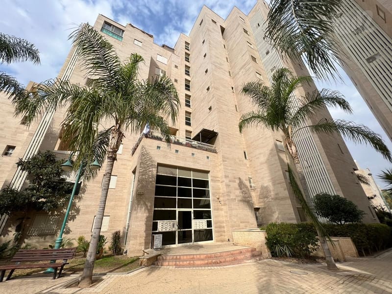 תמונה מיד2 – 5 חדרים • 5,500 ₪, דוד ניב 5, נווה זאב, באר שבע (1)