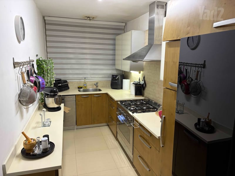 תמונה מיד2 – 4 חדרים • 1,990,000 ₪, העמדות, הגבול - רוטשליד, בת ים (1)