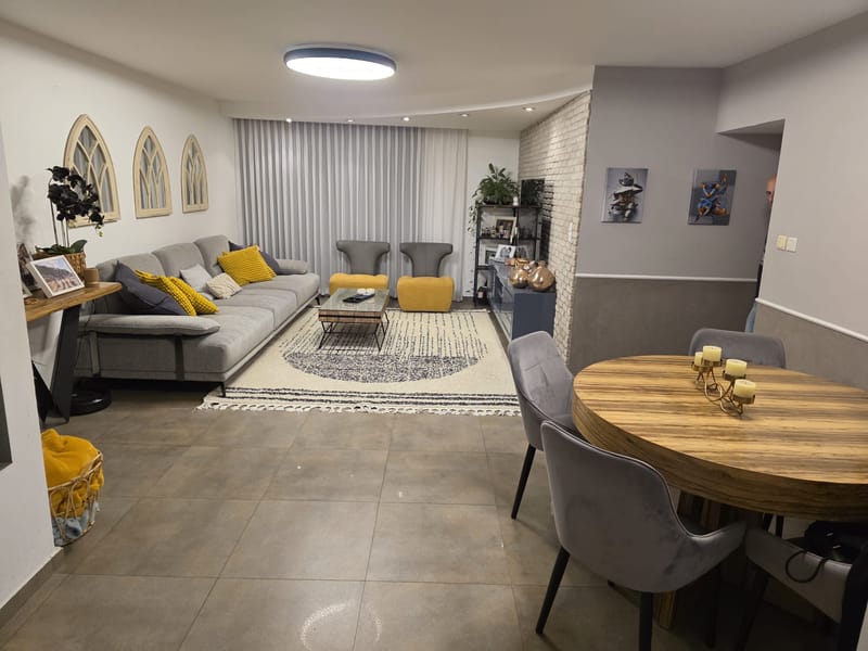 Photo from Facebook – 5 Rooms • ₪7,100, קדושי קהיר 28, Neot Rachel, Holon (1)