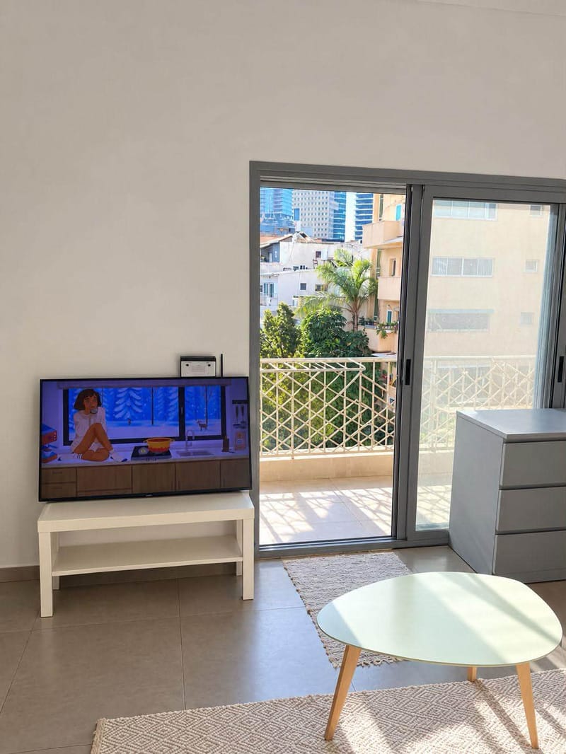 תמונה מפייסבוק – סטודיו • 4,400 ₪, ליד שוק הכרמל, כרם התימנים, תל אביב (1)