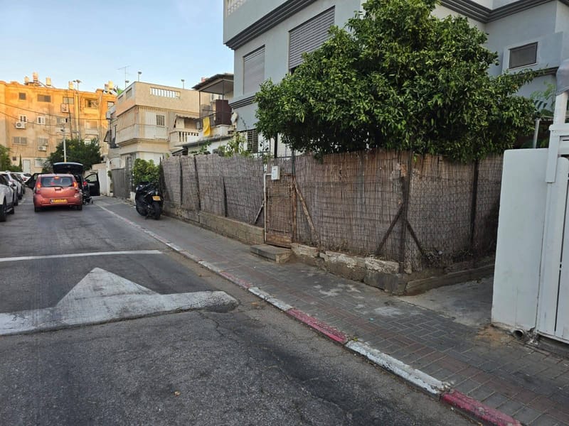 תמונה מפייסבוק – 4 חדרים • 5,500 ₪, יוסף אחרון 14, קריית שלום, תל אביב (1)