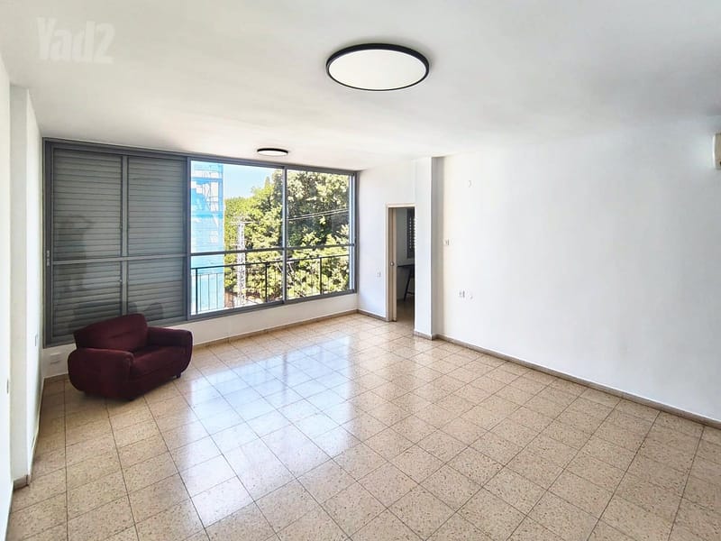 תמונה מיד2 – 4 חדרים • 2,460,000 ₪, בן גוריון 50, ארלוזורוב, כפר סבא (1)