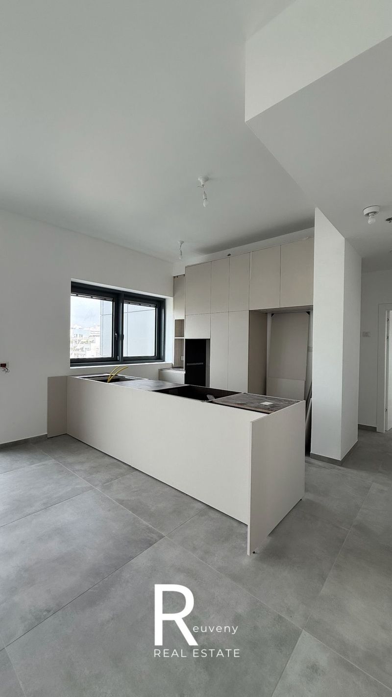 5 Комнаты • 14,700 ₪ - Image 2