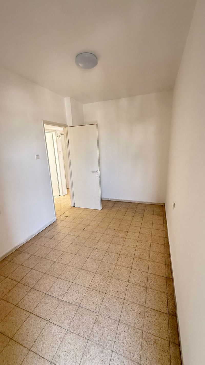 4 Комнаты • 5,200 ₪ - Image 2