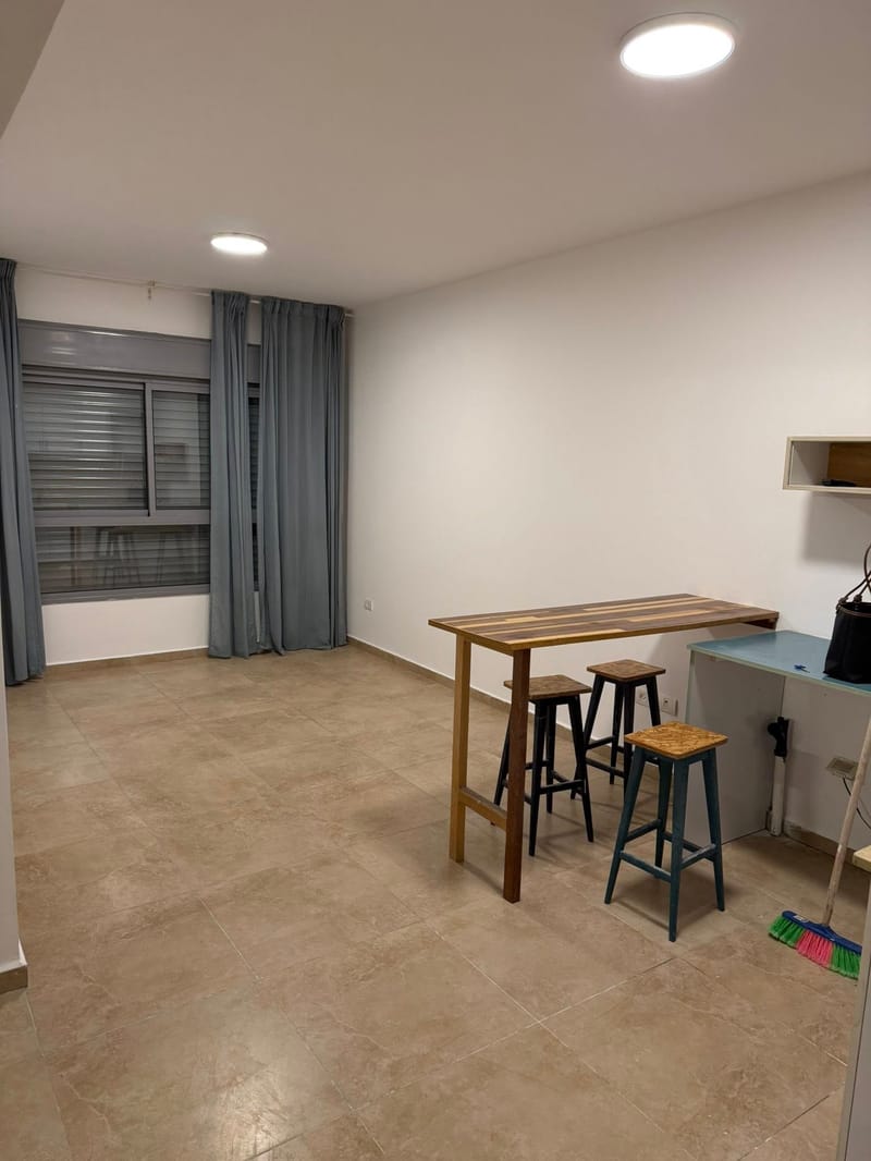 סטודיו • 4,750 ₪ - Image 3