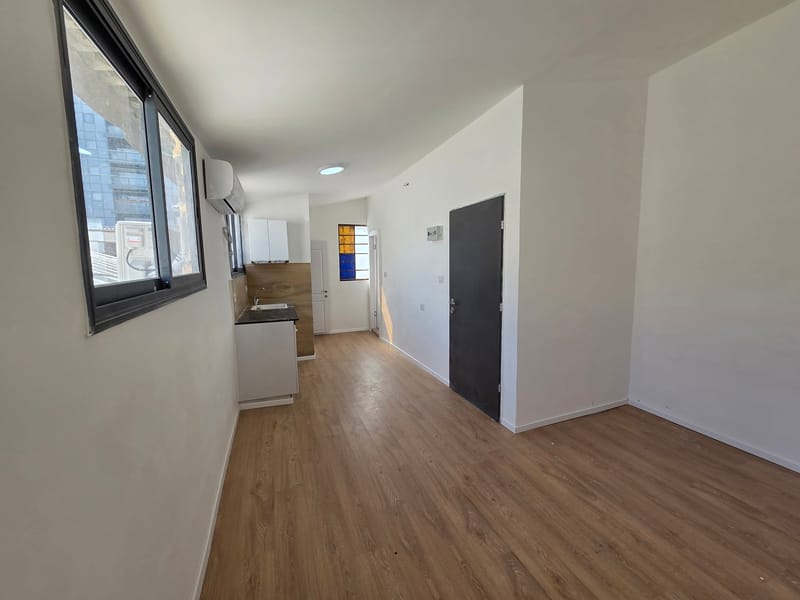 Studio • ₪5,000 - Image 4