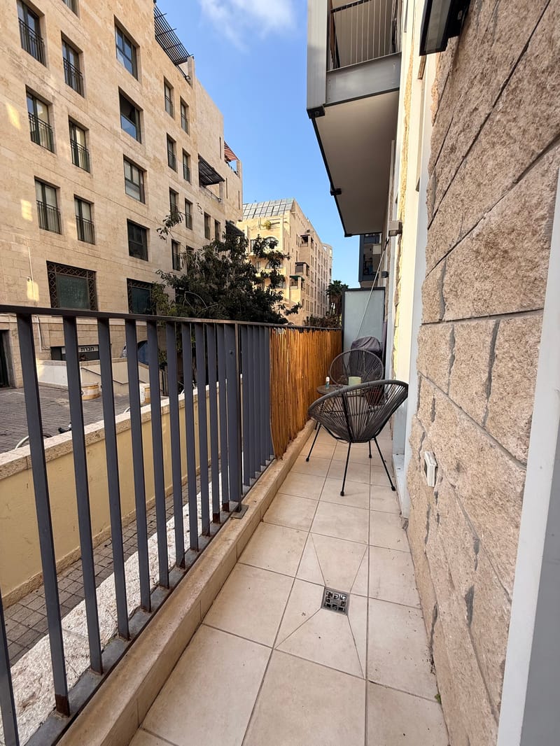 4 חדרים • 10,600 ₪ - Image 1