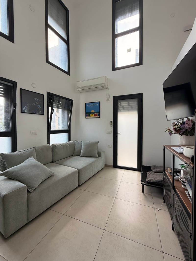 4 חדרים • 10,600 ₪ - Image 3