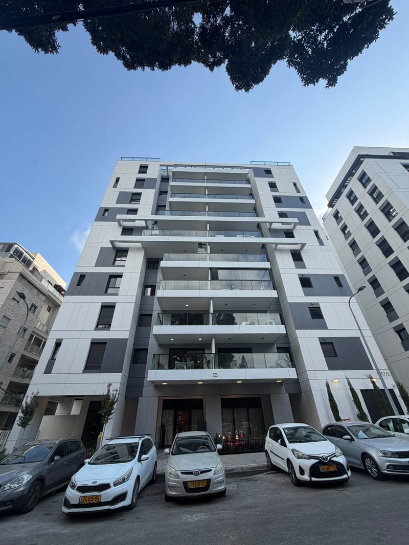 Photo from Facebook – 7 Rooms • ₪12,500, האלונים, HaMerkaz HaShaket, Petah Tikva (1)
