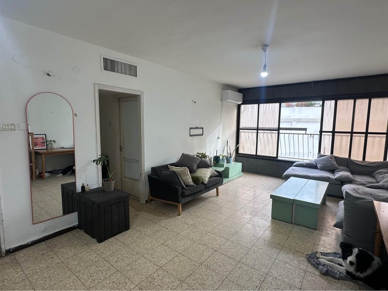 תמונה מפייסבוק – חדר בדירת שותפים • 3,800 ₪, צפון יפו, תל אביב (1)