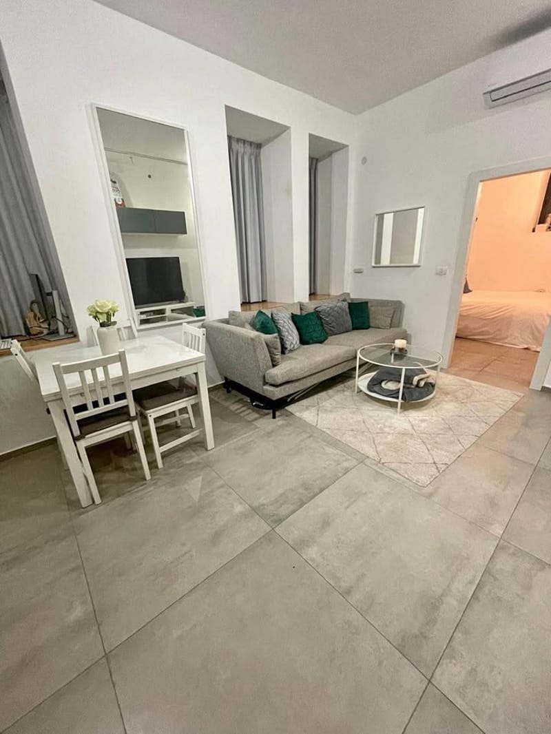 Photo from Facebook – 2 Rooms • ₪7,000, מנדלי מוכר ספרים, Old North - Southern Part, Tel Aviv (1)