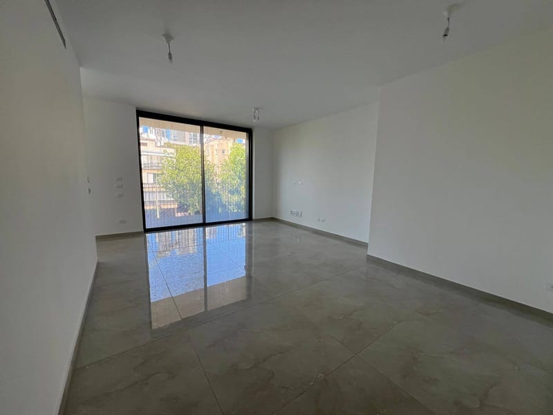 Photo from Facebook – 4 Rooms • ₪14,900, ליד כיכר המדינה, New North - Kikar HaMedina, Tel Aviv (1)