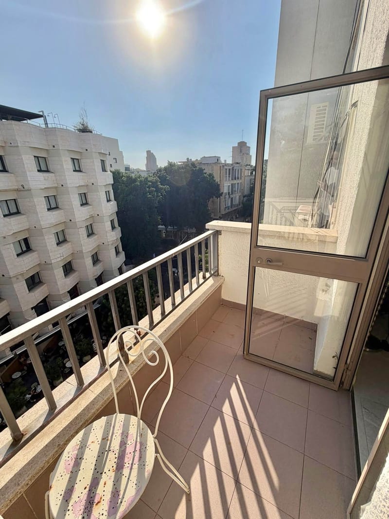 Фото с Facebook – 3 Комнаты • 11,500 ₪, גורדון, Старый Север - южная часть, Тель-Авив (1)