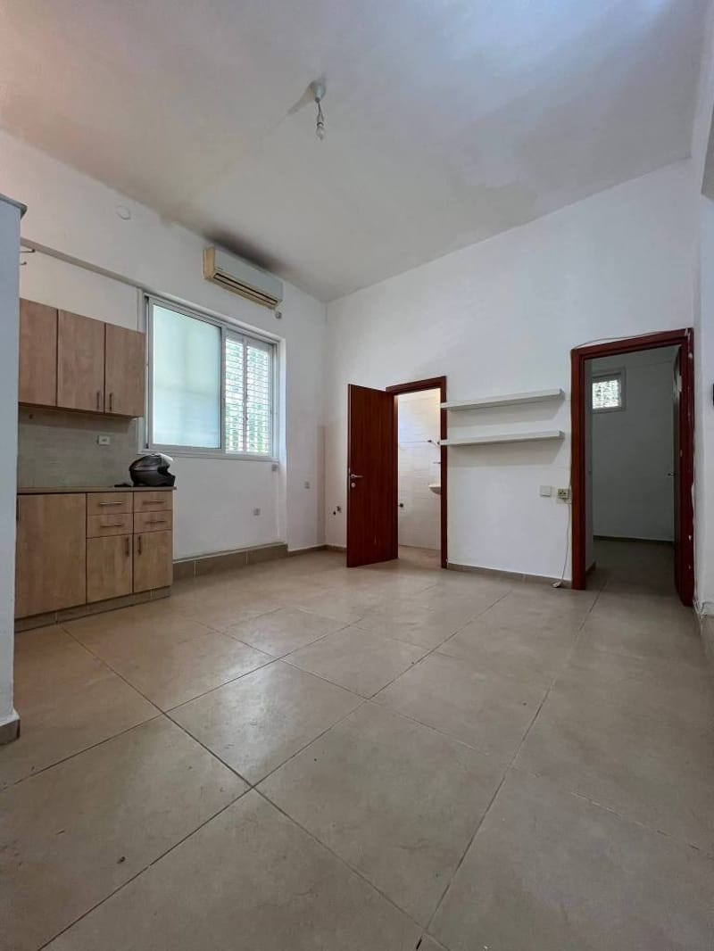 תמונה מפייסבוק – 2 חדרים • 5,200 ₪, החשמונאים, לב תל אביב, תל אביב (1)