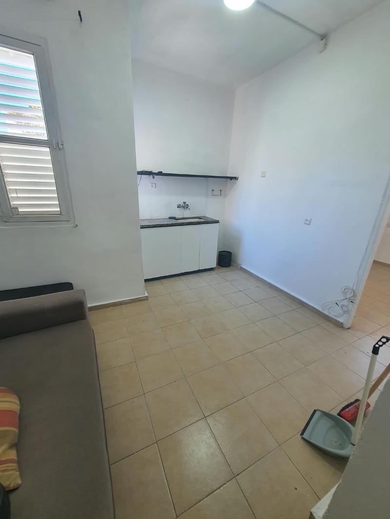 תמונה מפייסבוק – 2 חדרים • 5,200 ₪, מונטיפיורי/נחלת בנימין, לב תל אביב, תל אביב (1)