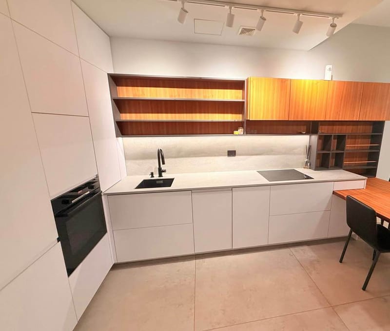 תמונה מפייסבוק – 2.5 חדרים • 9,800 ₪, מגדלי הצעירים, צמרות איילון, תל אביב (1)