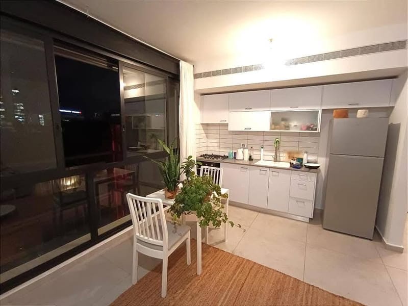 תמונה מפייסבוק – 2 חדרים • 7,300 ₪, לב תל אביב, תל אביב (1)