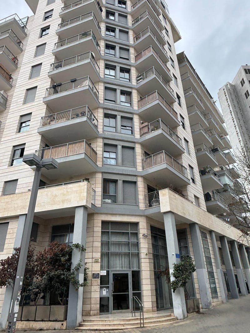 תמונה מפייסבוק – 2 חדרים • 2,850,000 ₪, מרכולת 6, פלורנטין, תל אביב (1)