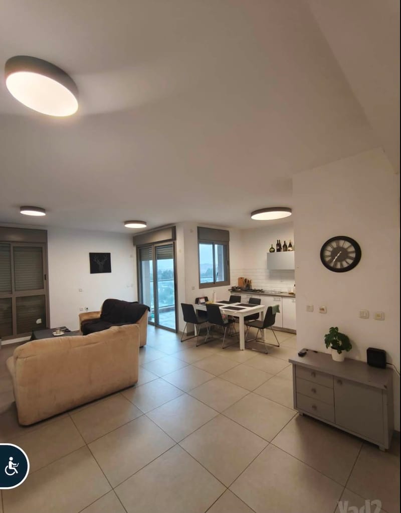 תמונה מפייסבוק – 4 חדרים • 8,500 ₪, פרופסור ישעיהו ליבוביץ, עזרא והארגזים, תל אביב (1)