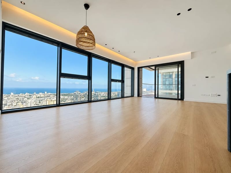 תמונה מפייסבוק – 4 חדרים • 26,000 ₪, מגדל ROM, צמרות איילון, תל אביב (1)