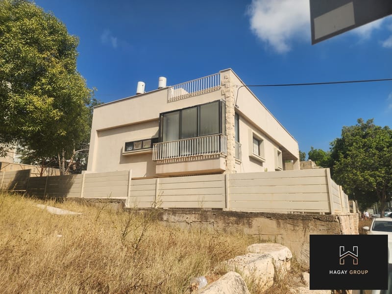 תמונה מפייסבוק – 4 חדרים • 10,000 ₪, פנחס רוזן, נווה דן, תל אביב (1)
