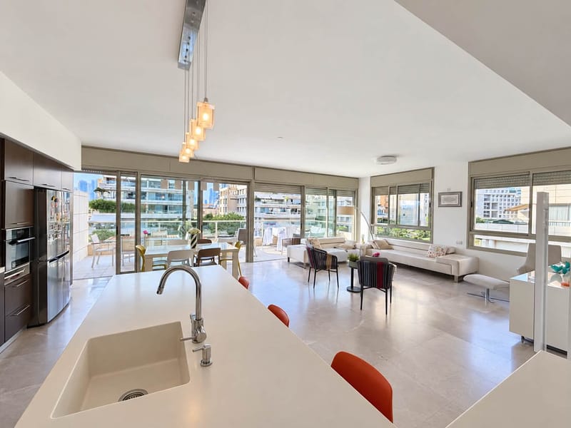 תמונה מפייסבוק – 5.5 חדרים • 22,000 ₪, רמת אביב, תל אביב (1)