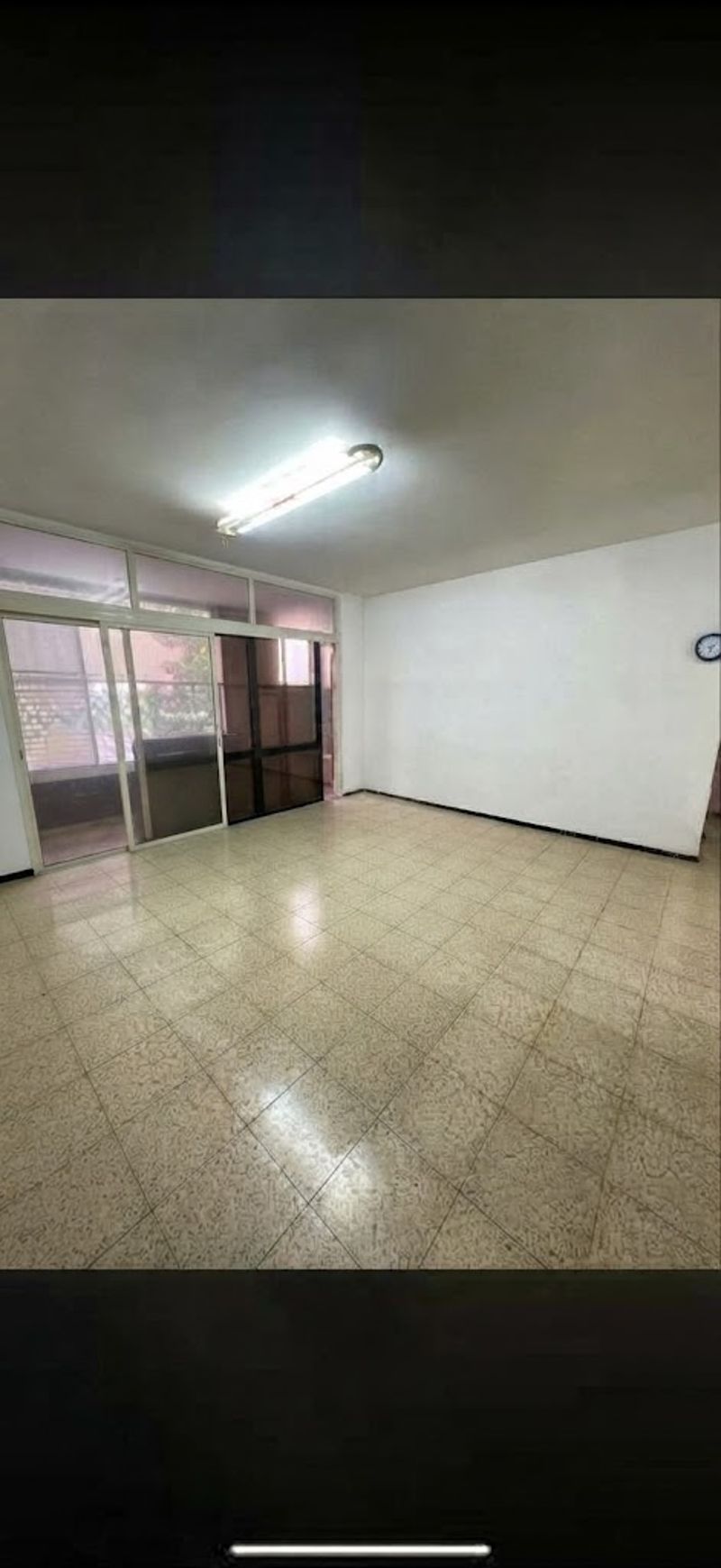 Фото с Facebook – 3 Комнаты • 5,600 ₪, Кирьят Шалом, Тель-Авив (1)