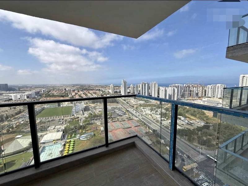 תמונה מפייסבוק – 5 חדרים • 9,000 ₪, שכונה דרום מזרח, בת ים (1)