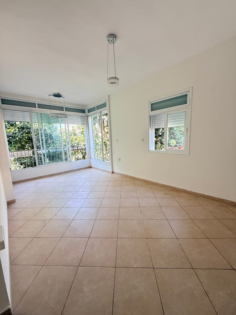תמונה מפייסבוק – 3 חדרים • 9,000 ₪, הצפון הישן - החלק הצפוני, תל אביב (1)