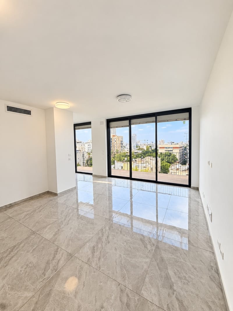 תמונה מפייסבוק – 4 חדרים • 14,400 ₪, ויצמן, הצפון החדש - החלק הדרומי, תל אביב (1)