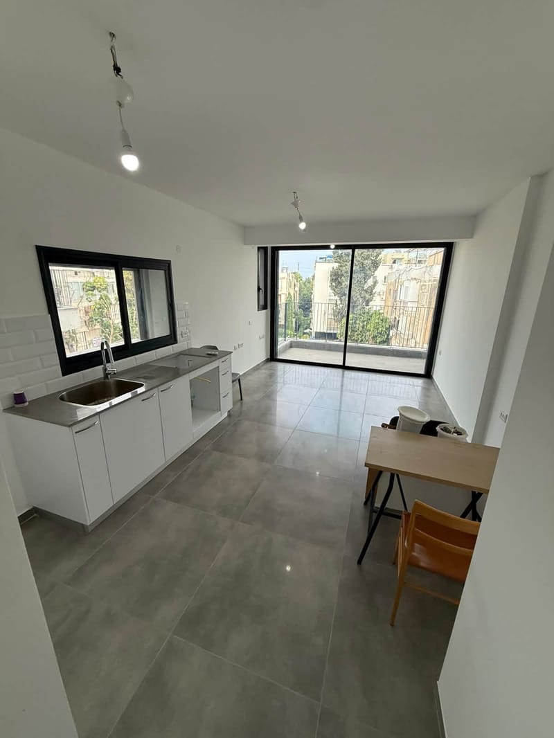 תמונה מפייסבוק – 2 חדרים • 8,800 ₪, יוחנן הורקנוס, הצפון הישן - החלק הצפוני, תל אביב (1)
