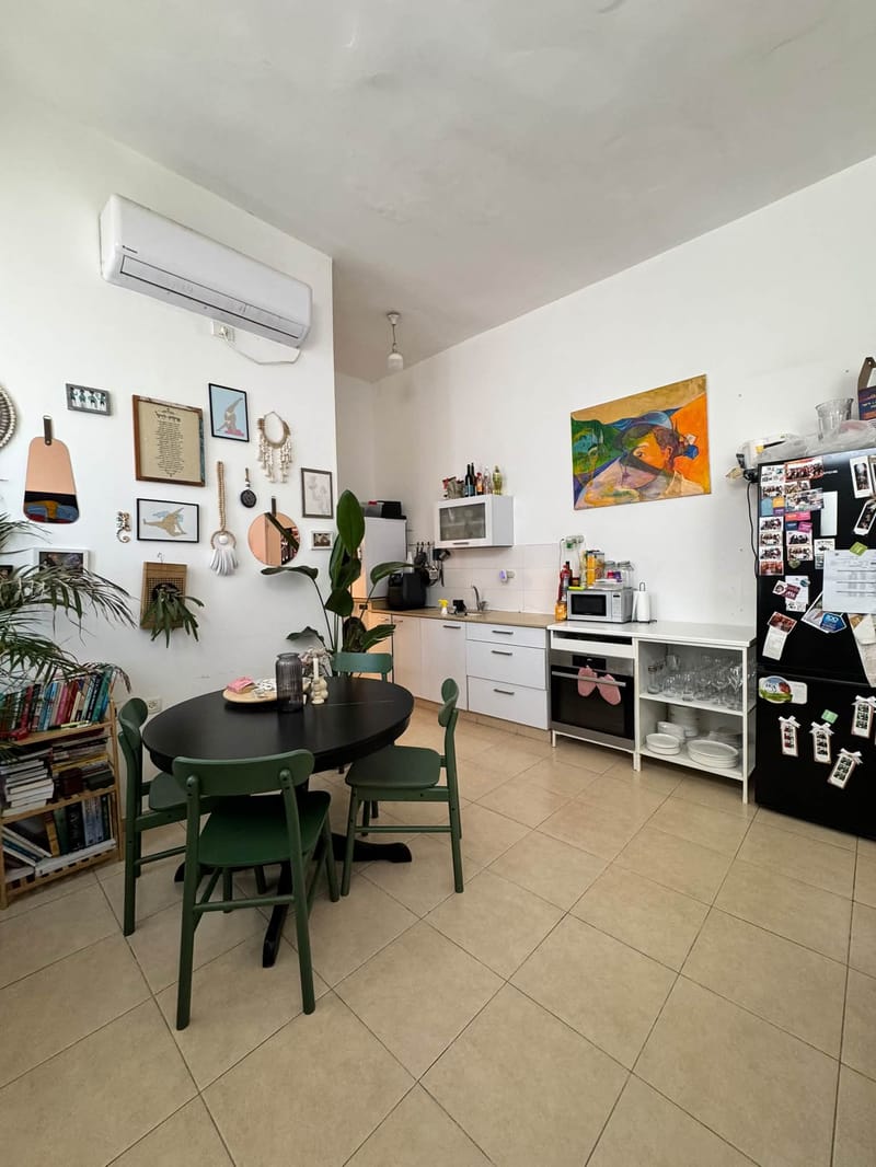 תמונה מפייסבוק – 2 חדרים • 7,200 ₪, אלנבי/שינקין, לב תל אביב, תל אביב (1)