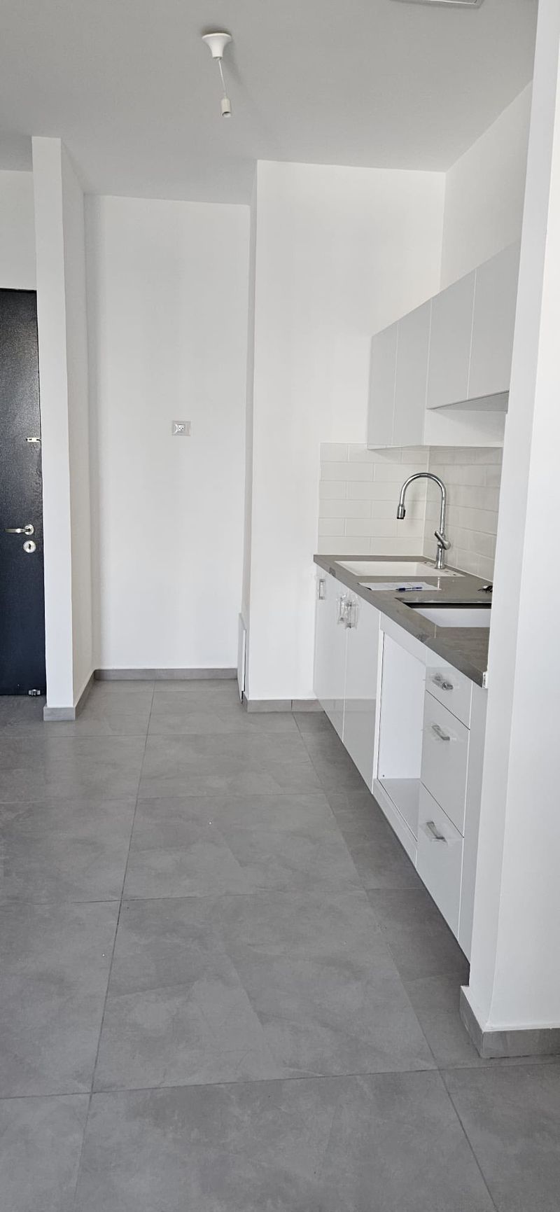 2 Rooms • ₪6,900 - Image 2