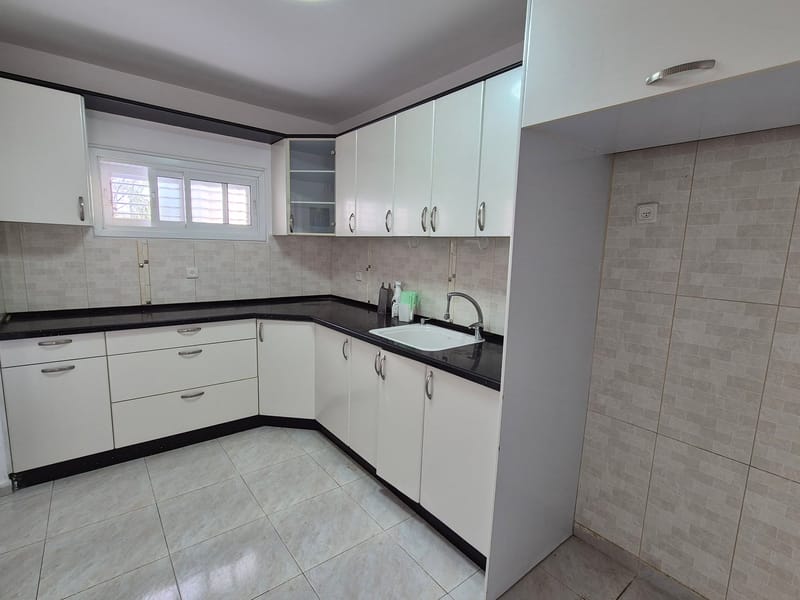 3 Rooms • ₪4,900 - Image 3