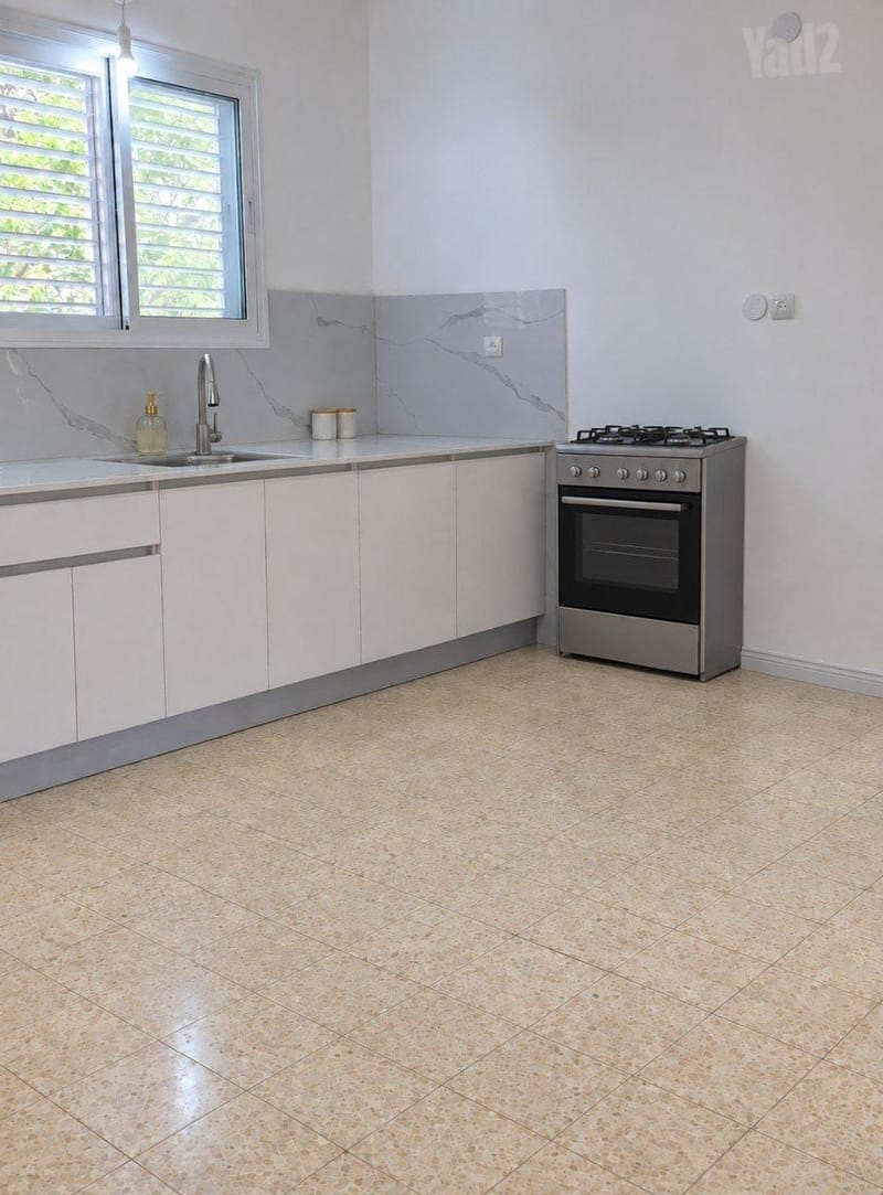 תמונה מיד2 – 2 חדרים • 3,500 ₪, הרברט סמואל 82, חדרה, חדרה (1)