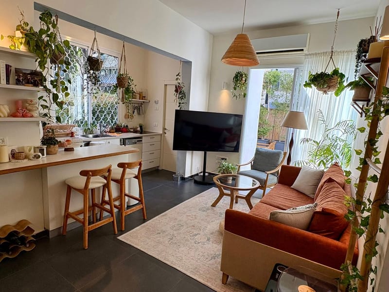 2 Rooms • ₪8,500 - Image 1