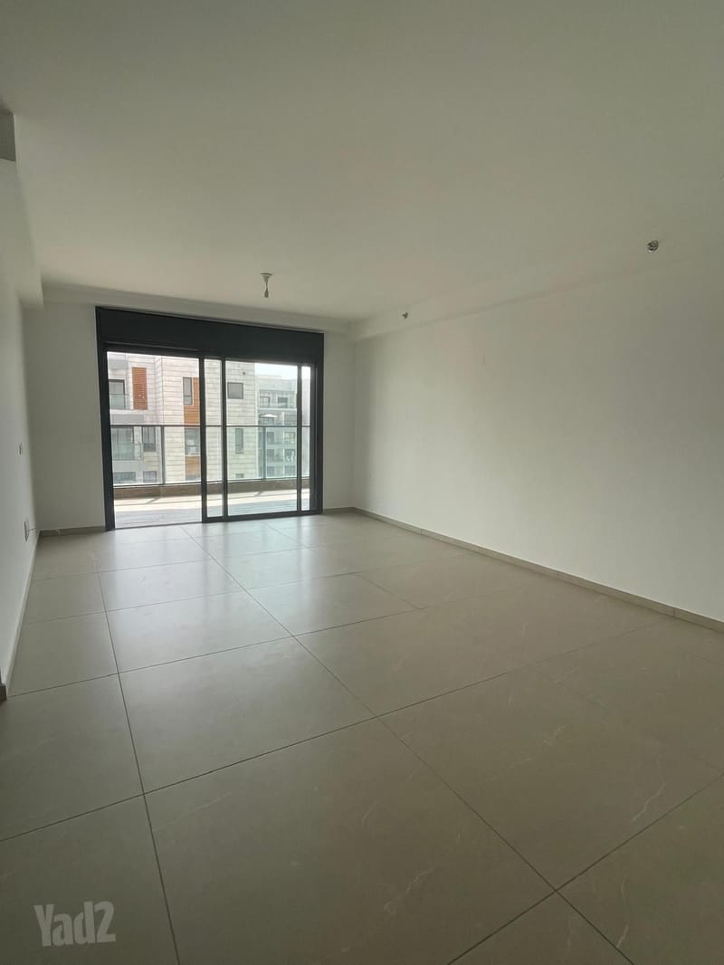 תמונה מיד2 – 5 חדרים • 7,750 ₪, מניה שוחט 3, נווה איילון, אור יהודה (1)