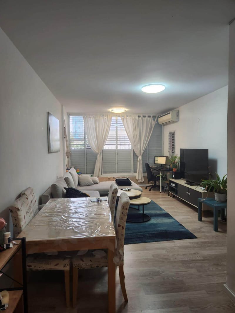 תמונה מפייסבוק – 4 חדרים • 9,000 ₪, ויצמן 103, הצפון החדש - החלק הצפוני, תל אביב (1)
