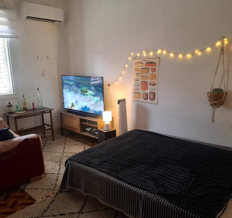 תמונה מפייסבוק – חדר בדירת שותפים • 2,640 ₪, הרצל, גבעת הרצל, תל אביב (1)