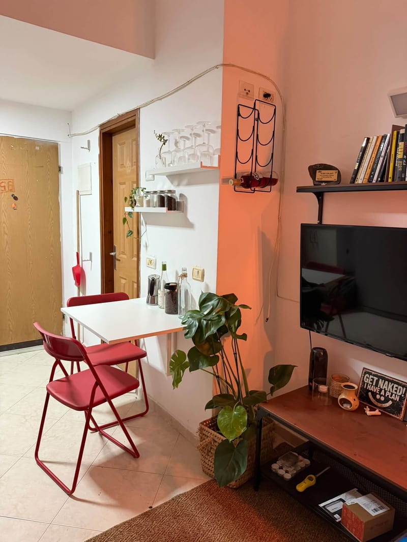Photo from Facebook – Studio • ₪4,150, גורדון/בן יהודה, Old North - Southern Part, Tel Aviv (1)
