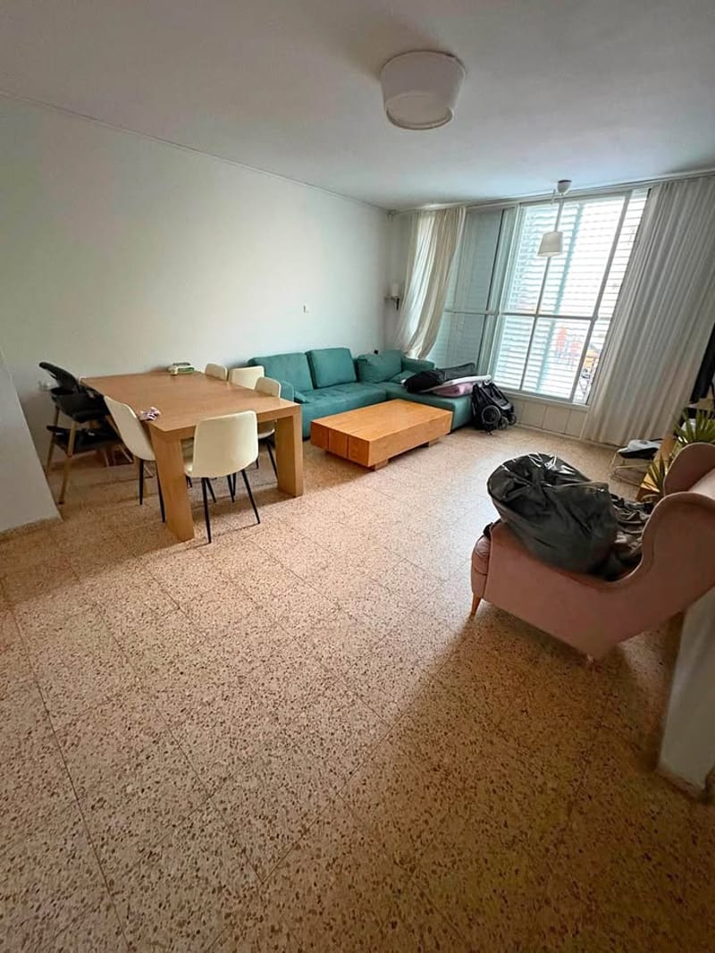 תמונה מפייסבוק – 3.5 חדרים • 5,000 ₪, שכונה מרכז דרום, רעננה (1)