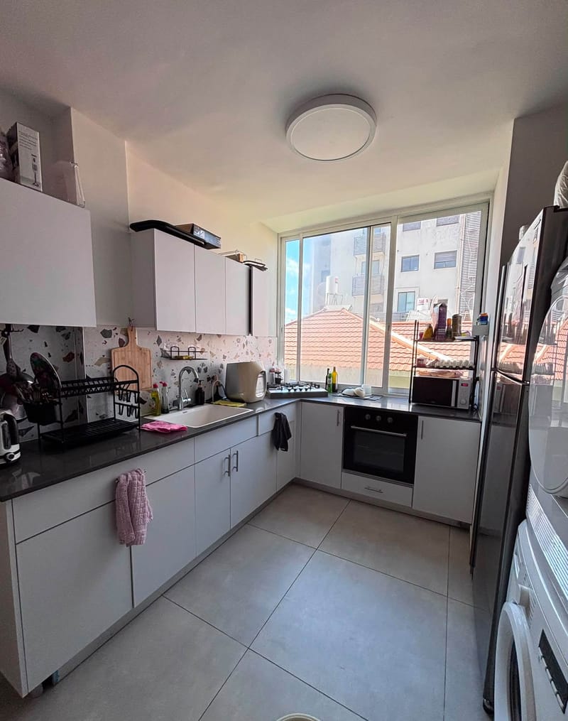 תמונה מפייסבוק – חדר בדירת שותפים • 3,600 ₪, סאלק 12, מרום נווה, רמת גן (1)