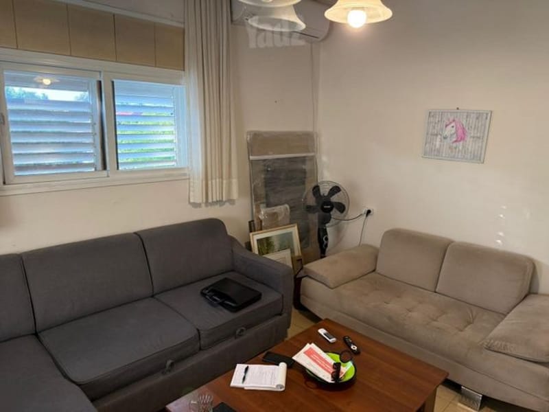 Фото с Facebook – 2 Комнаты • 5,500 ₪, הכלניות, Шикун Ватиким, Рамат-Ган (1)
