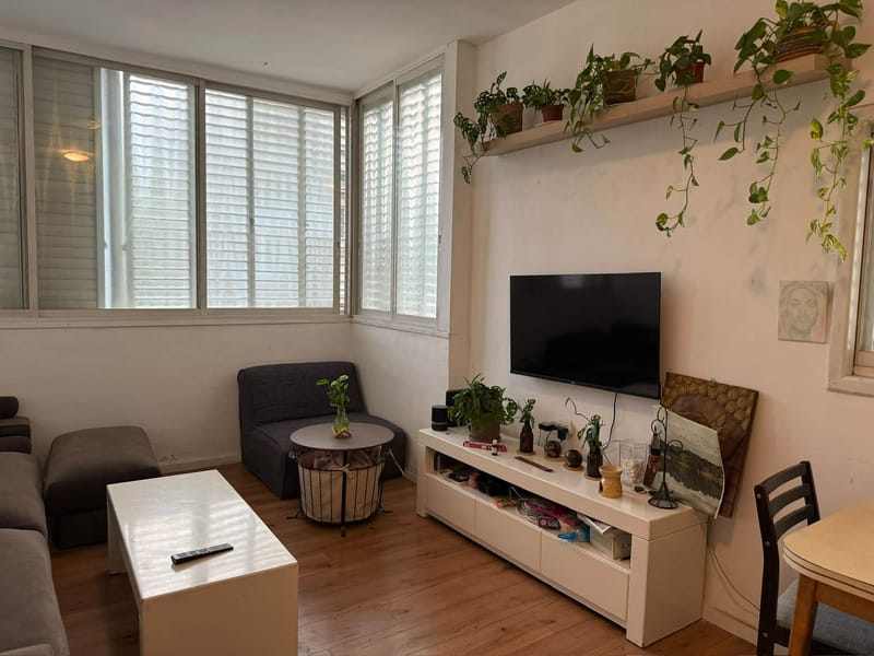 תמונה מפייסבוק – 4 חדרים עם שותפים • 2,150 ₪, כצנלסון, פועלי הרכבת, גבעתיים (1)