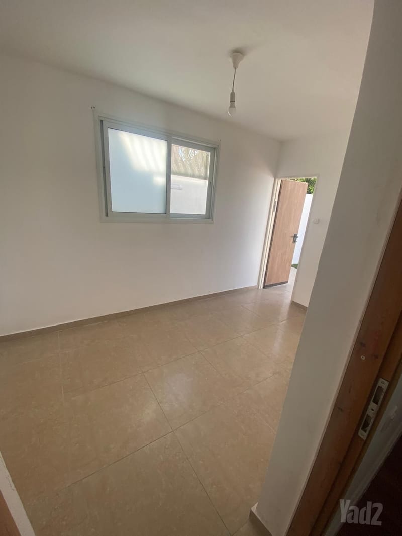 תמונה מיד2 – 2.5 חדרים • 3,800 ₪, הולנד 41, פרדס הגדוד, נתניה (1)