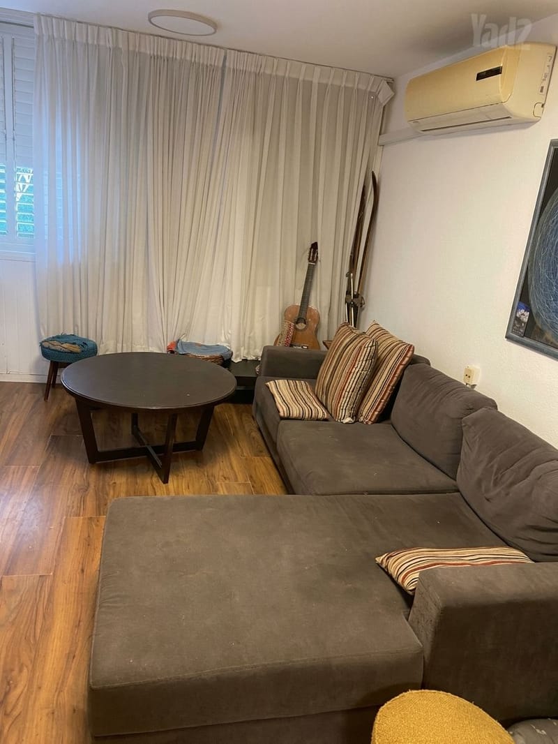 תמונה מיד2 – 2.5 חדרים • 5,200 ₪, הרמה 53, גני תקווה, גני תקווה (1)